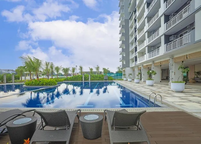 Modern Near Robinsons Pinas Appartement