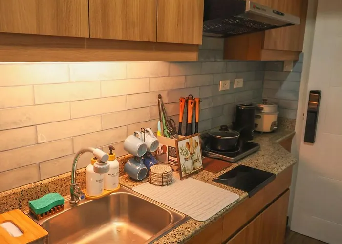 Modern Near Robinsons Pinas Appartement *