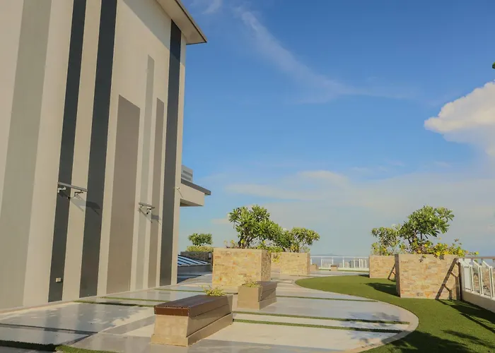 Modern Near Robinsons Pinas Manille