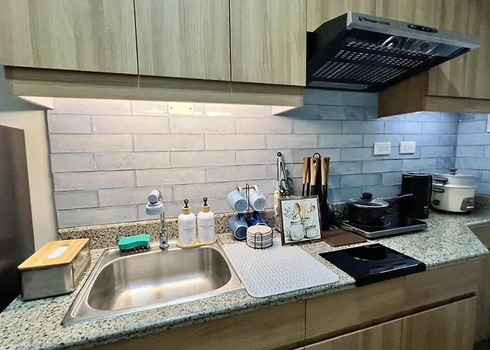 Appartement Modern Near Robinsons Pinas Manille